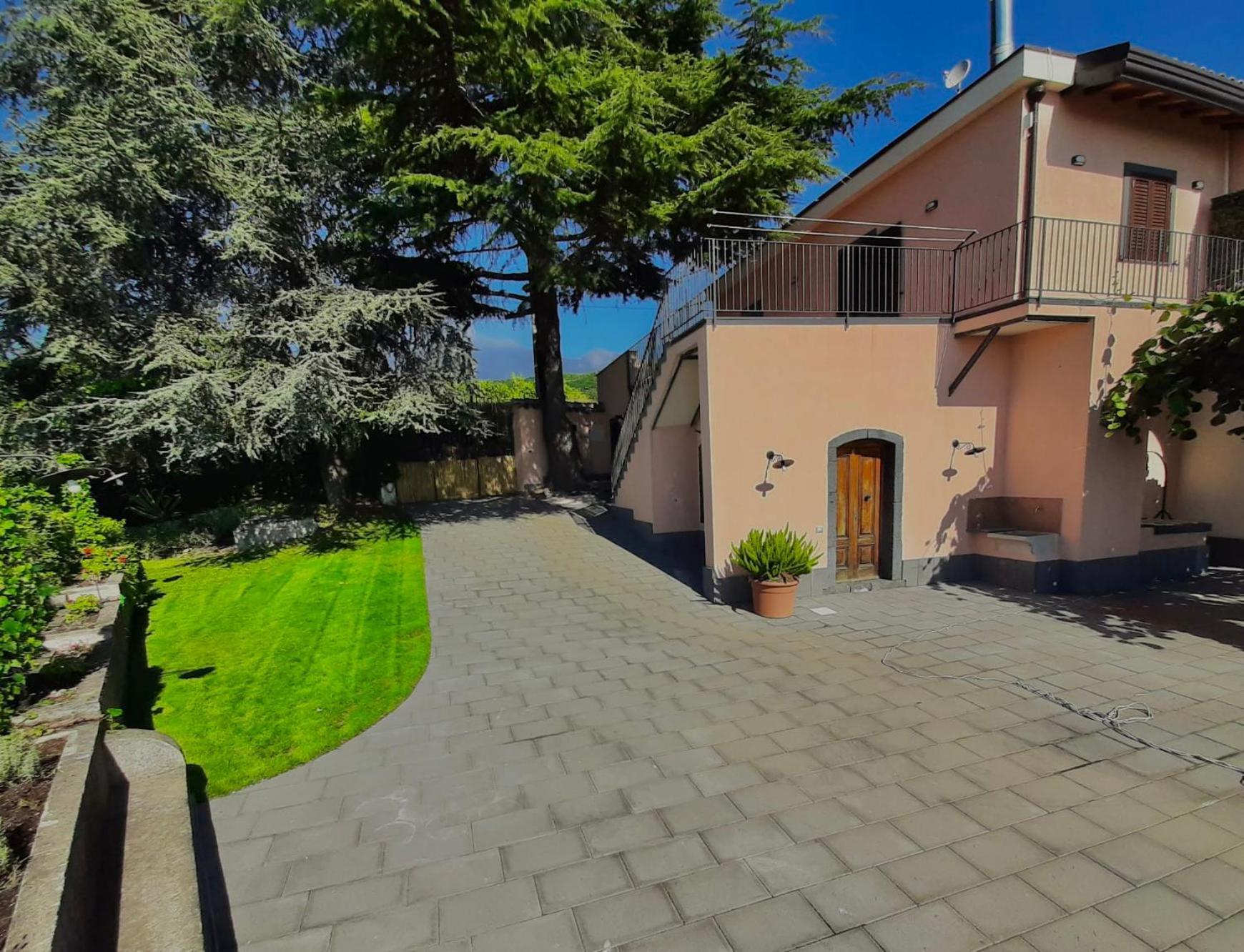 Tenuta Kiwi Dell'Etna Milo Exterior photo